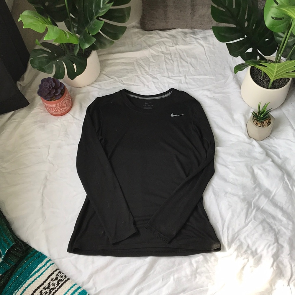 Nike dri-fit long sleeve shirt